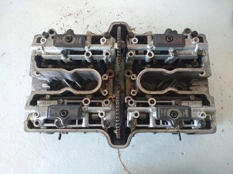GŁOWICA CYLINDRA KPL HONDA CB 750 RC42E GŁOWICA CYLINDRA KPL HONDA CB 750 RC42E