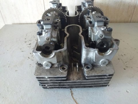 GŁOWICA CYLINDRA KPL HONDA CB 750 RC42E GŁOWICA CYLINDRA KPL HONDA CB 750 RC42E