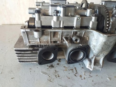 GŁOWICA CYLINDRA KPL HONDA CB 750 RC42E GŁOWICA CYLINDRA KPL HONDA CB 750 RC42E