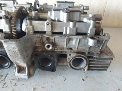 GŁOWICA CYLINDRA KPL HONDA CB 750 RC42E GŁOWICA CYLINDRA KPL HONDA CB 750 RC42E