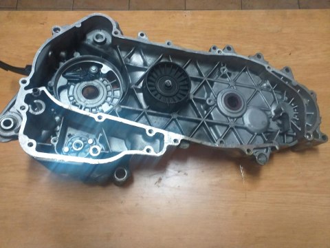 KARTER BLOK SILNIKA PIAGGIO VESPA GTS 250 KARTER BLOK SILNIKA PIAGGIO VESPA GTS 250