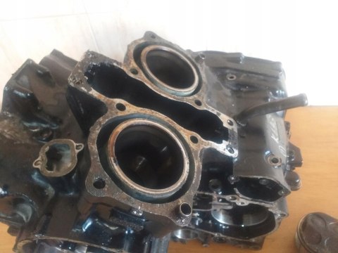 KARTERY BLOK SILNIKA TŁOKI HONDA MAGNA VF700 RC21E KARTERY BLOK SILNIKA TŁOKI HONDA MAGNA VF700 RC21E