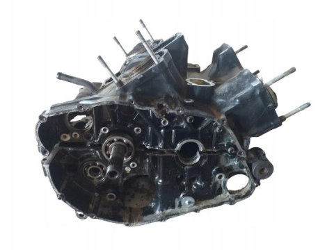 KARTERY BLOK SILNIKA+TŁOKI HONDA VF700 MAGNA RC21E