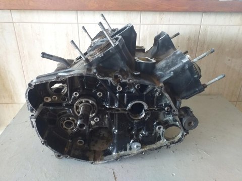 KARTERY BLOK SILNIKA+TŁOKI HONDA VF700 MAGNA RC21E