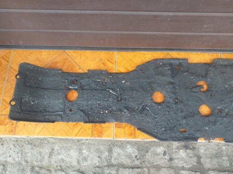 OSŁONA OBUDOWA PODŁOGA WYPEŁNIENIE ARCTIC CAT 400