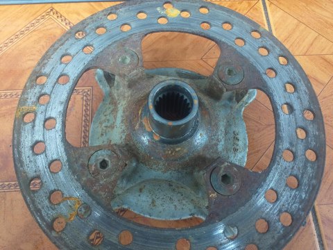 PIASTA KOŁA + TARCZA KAWASAKI KVF 360 4X4 PIASTA KOŁA + TARCZA KAWASAKI KVF 360 4X4