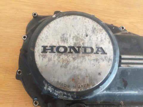 POKRYWA DEKIEL SPRZĘGŁA HONDA MAGNA VF700 RC21E POKRYWA DEKIEL SPRZĘGŁA HONDA MAGNA VF700 RC21E