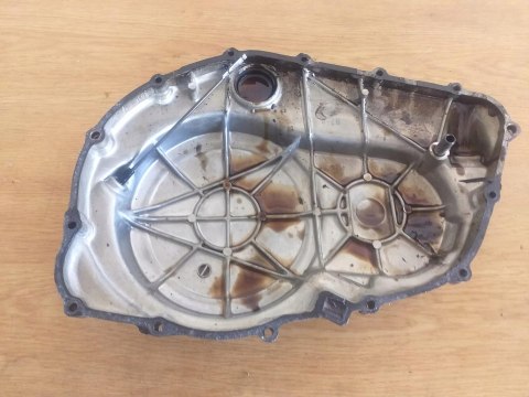 POKRYWA DEKIEL SPRZĘGŁA HONDA MAGNA VF700 RC21E POKRYWA DEKIEL SPRZĘGŁA HONDA MAGNA VF700 RC21E