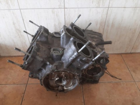 KARTER BLOK SILNIKA HONDA MAGNA VF 750 KARTER BLOK SILNIKA HONDA MAGNA VF 750