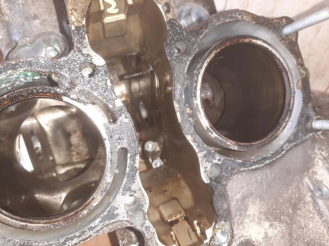 KARTER BLOK SILNIKA HONDA MAGNA VF 750 KARTER BLOK SILNIKA HONDA MAGNA VF 750