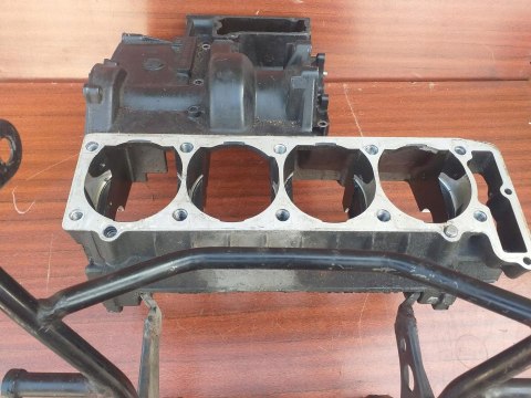 KARTER BLOK SILNIKA KAWASAKI GTR 1000 KARTER BLOK SILNIKA KAWASAKI GTR 1000