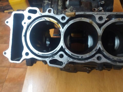 KARTERY BLOK SILNIKA HONDA CBR 1100XX SC35E KARTERY BLOK SILNIKA HONDA CBR 1100XX SC35E