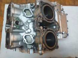 KARTERY BLOK SILNIKA HONDA VF750 C MAGNA RC43E