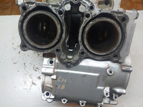 KARTERY BLOK SILNIKA HONDA VF750 C MAGNA RC43E