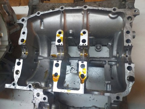 KARTERY BLOK SILNIKA HONDA VF750 C MAGNA RC43E