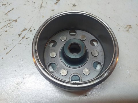 KOŁO MAGNESOWE MAGNETO VF750 C MAGNA RC43E