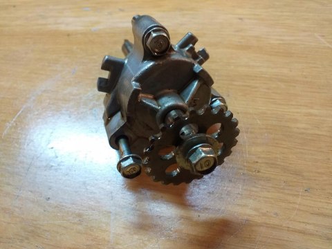 POMPA OLEJU HONDA CB 500 PC26E POMPA OLEJU HONDA CB 500 PC26E