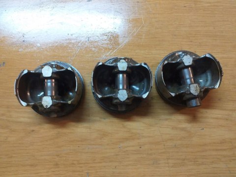 TŁOK TŁOKI KPL 3SZT YAMAHA FZ6 FAZER XJ507E TŁOK TŁOKI KPL 3SZT YAMAHA FZ6 FAZER XJ507E