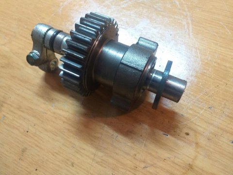 WAŁEK BALANSUJĄCY BALANSER HONDA CBR 1100XX SC35E WAŁEK BALANSUJĄCY BALANSER HONDA CBR 1100XX SC35E