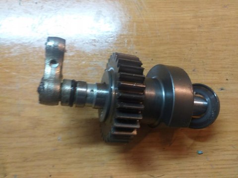 WAŁEK BALANSUJĄCY BALANSER HONDA CBR 1100XX SC35E WAŁEK BALANSUJĄCY BALANSER HONDA CBR 1100XX SC35E