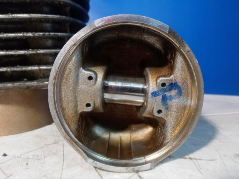 CYLINDER TŁOK HONDA SHADOW VT 600 CYLINDER TŁOK HONDA SHADOW VT 600