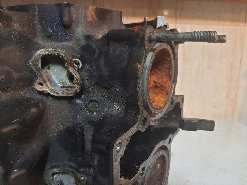 KARTER KARTERY BLOK SILNIKA HONDA VF 700 MAGNA KARTER KARTERY BLOK SILNIKA HONDA VF 700 MAGNA