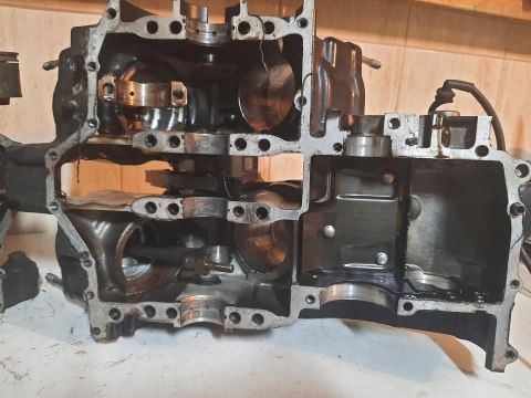 KARTER KARTERY BLOK SILNIKA HONDA VF 700 MAGNA KARTER KARTERY BLOK SILNIKA HONDA VF 700 MAGNA
