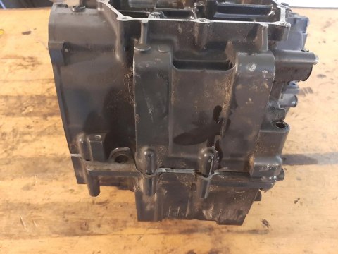 KARTER KARTERY BLOK SILNIKA SUZUKI RF 900 KARTER KARTERY BLOK SILNIKA SUZUKI RF 900