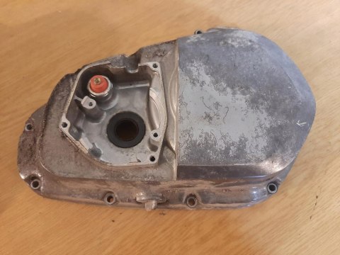 POKRYWA DEKIEL KAPA SUZUKI GR 650 POKRYWA DEKIEL KAPA SUZUKI GR 650