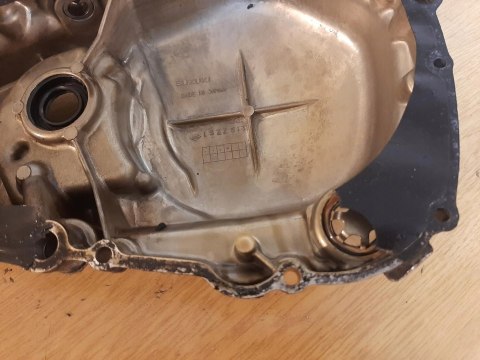 POKRYWA DEKIEL KAPA SUZUKI GR 650 POKRYWA DEKIEL KAPA SUZUKI GR 650