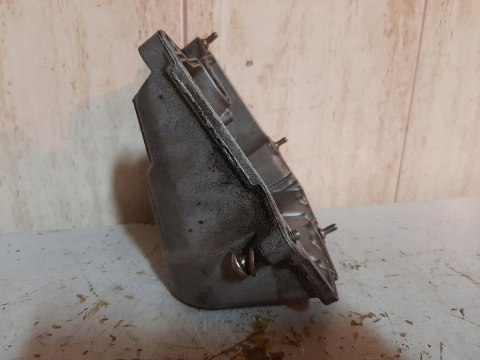 POKRYWA ZAWORÓW GŁOWICY APRILIA ETV 1000