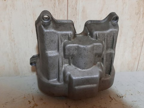 POKRYWA ZAWORÓW GŁOWICY APRILIA RSV 1000