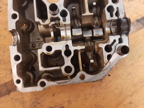 POKRYWA ZAWORÓW GŁOWICY HONDA PC800 PACIFIC COAST