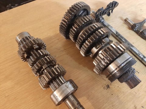 SKRZYNIA BIEGÓW KPL HONDA CB 500 PC26E SKRZYNIA BIEGÓW KPL HONDA CB 500 PC26E