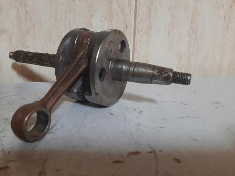 WAŁ KORBOWY GILERA RUNNER 50