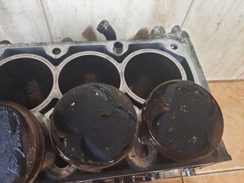 BLOK SILNIKA CYLINDRY TŁOKI KOMPLET BMW K1200 RS BLOK SILNIKA CYLINDRY TŁOKI KOMPLET BMW K1200 RS