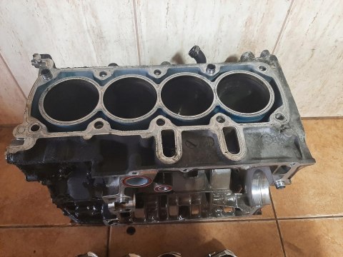 BLOK SILNIKA CYLINDRY TŁOKI KOMPLET BMW K1200 RS BLOK SILNIKA CYLINDRY TŁOKI KOMPLET BMW K1200 RS
