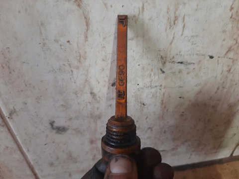 MIARKA OLEJU POLARIS D-BAT 400 MIARKA OLEJU POLARIS D-BAT 400