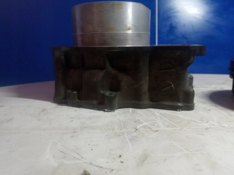 CYLINDER TŁOK SUZUKI TL 1000 S CYLINDER TŁOK SUZUKI TL 1000 S