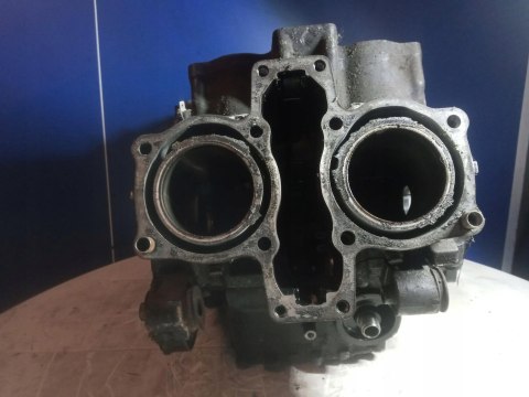 KARTER KARTERY BLOK SILNIKA HONDA VF700 KARTER KARTERY BLOK SILNIKA HONDA VF700