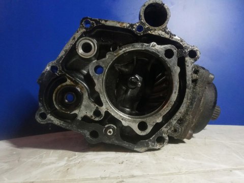 PRZEKŁADNIA KĄTOWA HONDA MAGNA VF 700 PRZEKŁADNIA KĄTOWA HONDA MAGNA VF 700
