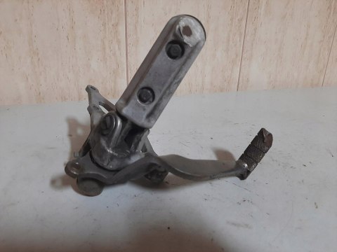 SET PRAWY PRZÓD DŹWIGNIA PODNÓŻEK HONDA CBR 1000F SET PRAWY PRZÓD DŹWIGNIA PODNÓŻEK HONDA CBR 1000F