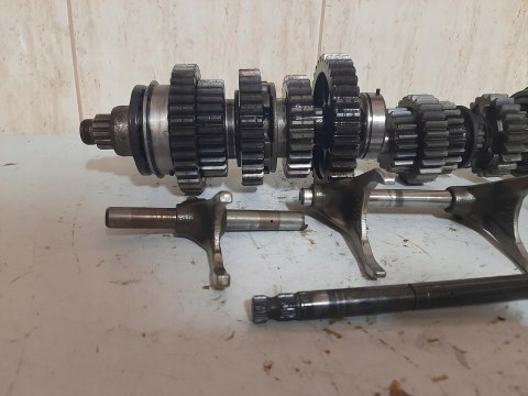 SKRZYNIA BIEGÓW KOMPLET YAMAHA TDM 850 SKRZYNIA BIEGÓW KOMPLET YAMAHA TDM 850