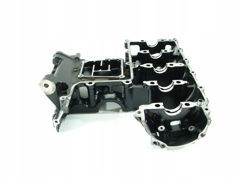 SUZUKI GSR 600 Karter górny SUZUKI GSR 600 Karter górny