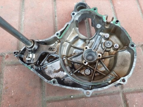 DEKIEL ALTERNATORA POKRYWA HONDA TRX 300 BIGRED DEKIEL ALTERNATORA POKRYWA HONDA TRX 300 BIGRED