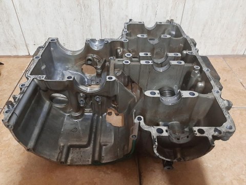 KARTER BLOK SILNIKA DOLNY HONDA CBR 1000F KARTER BLOK SILNIKA DOLNY HONDA CBR 1000F