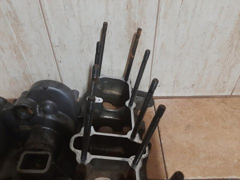 KARTER BLOK SILNIKA GÓRNY HONDA CBR 1000F KARTER BLOK SILNIKA GÓRNY HONDA CBR 1000F
