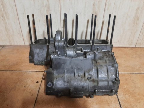 KARTER BLOK SILNIKA GÓRNY HONDA CBR 1000F KARTER BLOK SILNIKA GÓRNY HONDA CBR 1000F