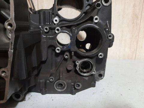 KARTER BLOK SILNIKA SUZUKI GSX R 750 R716 KARTER BLOK SILNIKA SUZUKI GSX R 750 R716