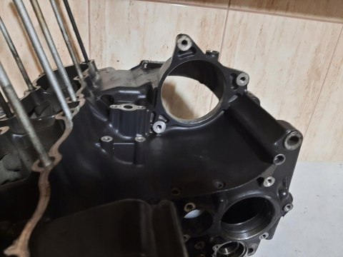 KARTER BLOK SILNIKA SUZUKI GSX R 750 R716 KARTER BLOK SILNIKA SUZUKI GSX R 750 R716